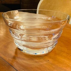 Modern crystal centerpiece bowl, graduated size,base to lip in horizontal bands
